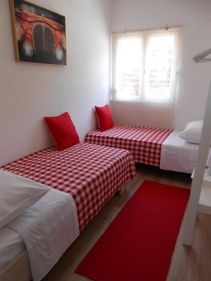 טרוגיר Apartments With A Parking Space Okrug Gornji, Ciovo - 13859 מראה חיצוני תמונה