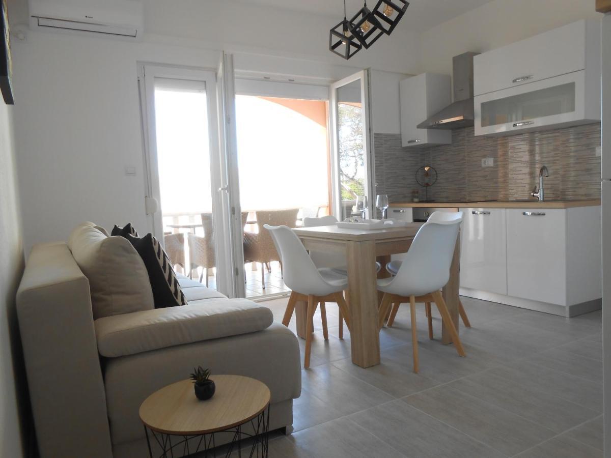טרוגיר Apartments With A Parking Space Okrug Gornji, Ciovo - 13859 מראה חיצוני תמונה