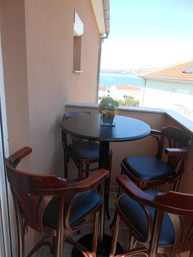 טרוגיר Apartments With A Parking Space Okrug Gornji, Ciovo - 13859 מראה חיצוני תמונה